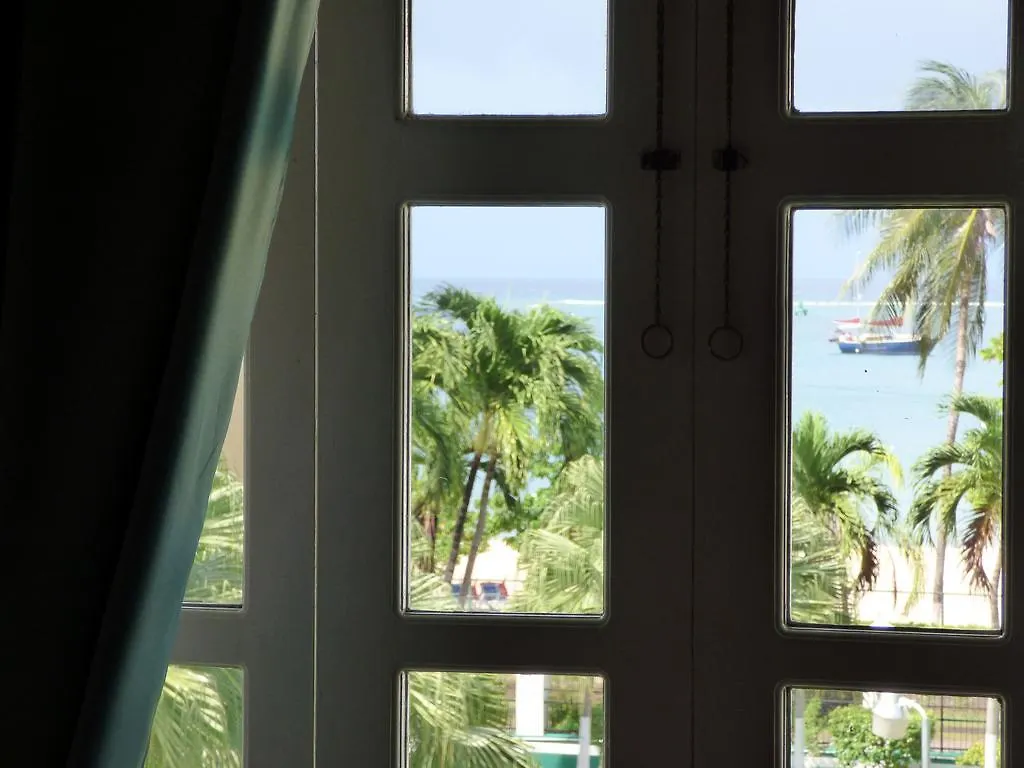 אוצ'ו ריוס Beach One Bedroom Suite A29 0*, אוצ'ו ריוס ג'מייקה