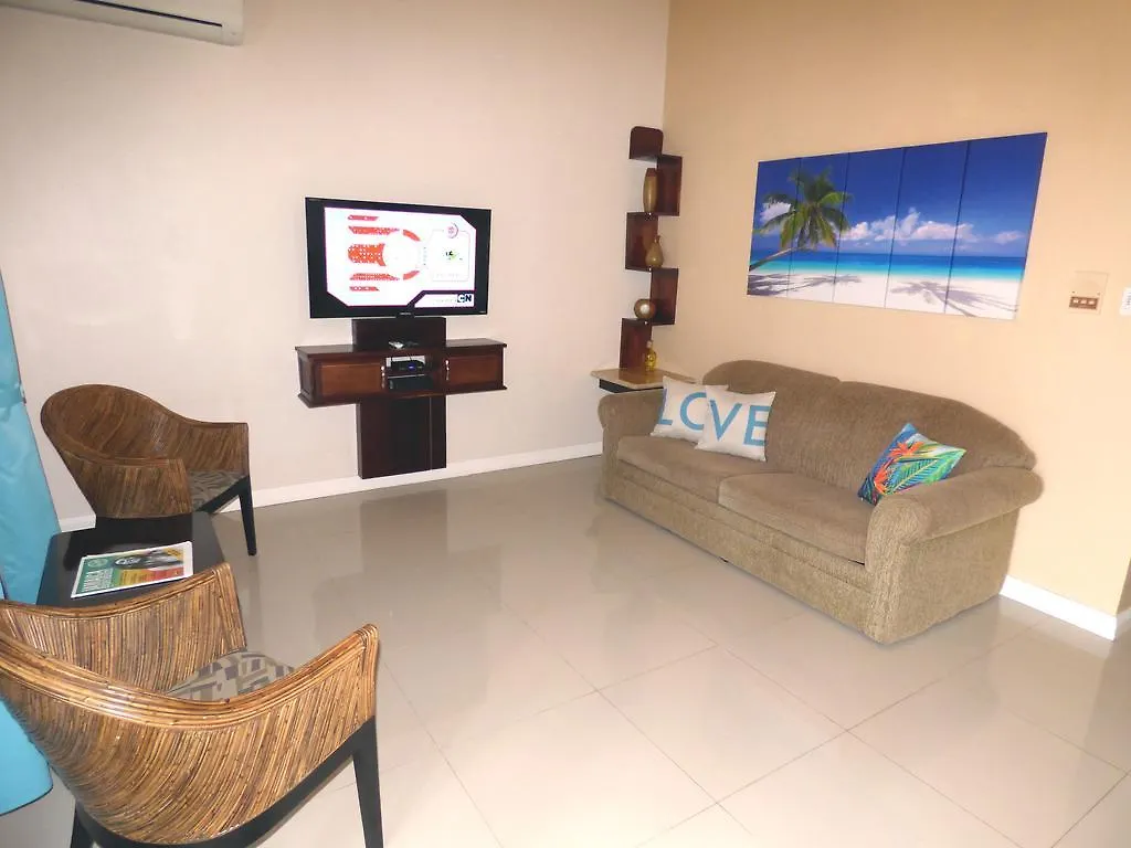 Beach One Bedroom Suite A29 Ocho Ríos Jamaïque